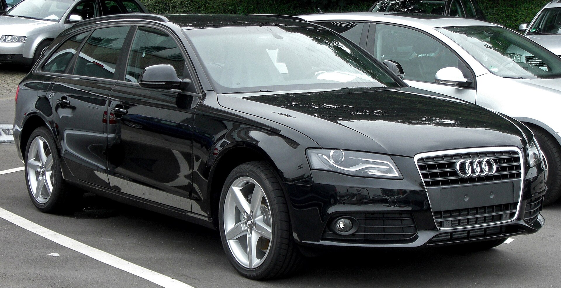Audi A4 wagon (B8 Avant)