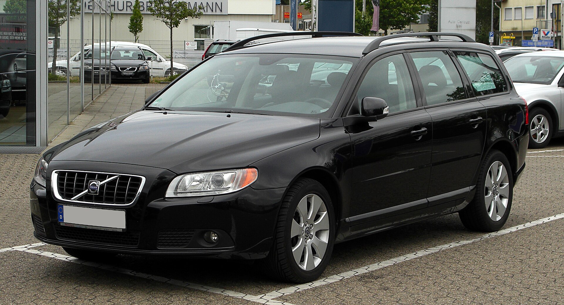 Volvo V70 wagon (P3)